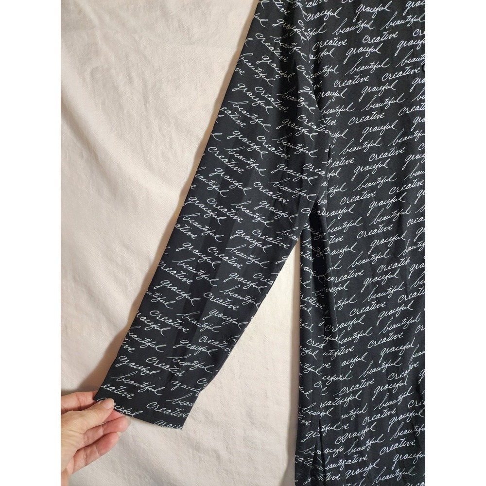 Chico's Womens 1 Black Blouse Top Script Print Career Artsy Office Literary - Picture 7 of 7
